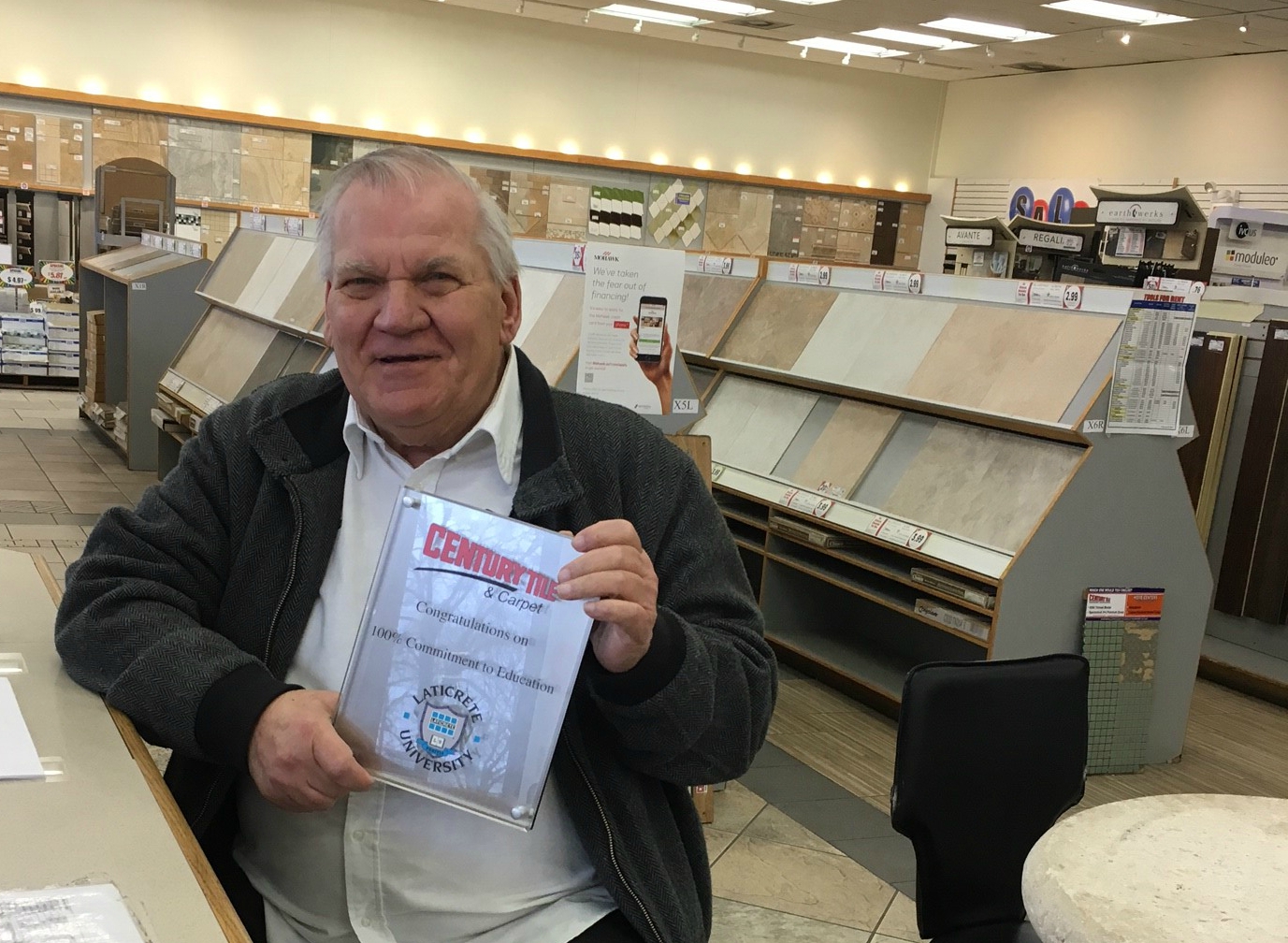 Diversey, IL - Oscar Gomez, GM