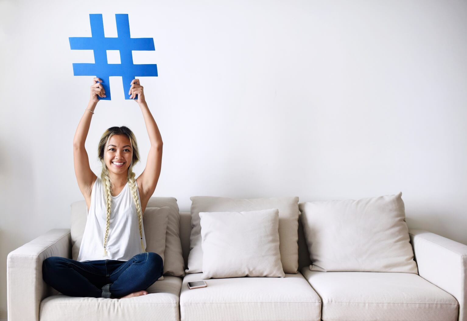 How to Use Social Media to Differentiate Your Business Blog by LATICRETE